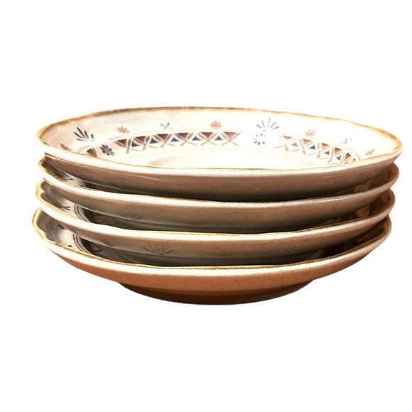 Vintage International Stoneware Japan Saucers (Set of 4) | Folk-Inspired Pattern - Picture 8 of 13